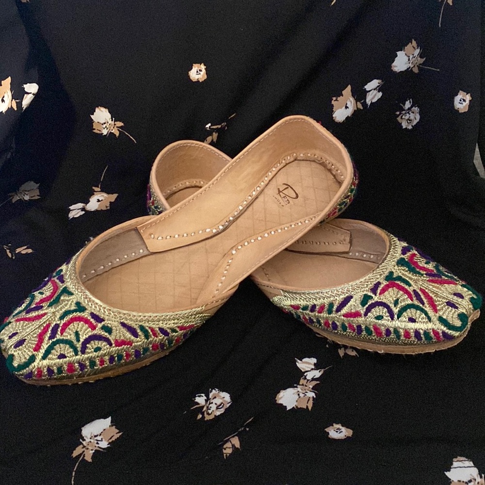 Flats from Pakistan